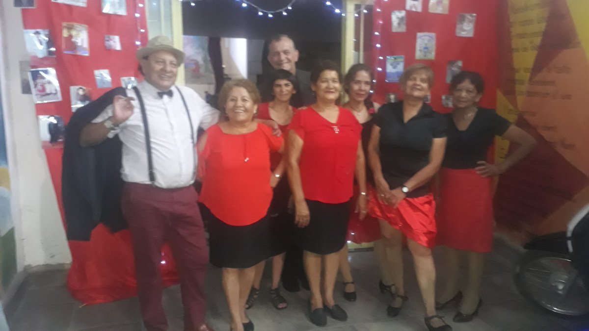 VDance06's tweet photo. Playones San Francisco Solano!! 15, 20 y 23 de diciembre presentes en eventos  de plaza Alvarado, plaza Guruchaga y SUM de barrio Siglo XXI 👏👏👏 💪con mucha energía por  una Feliz  NAVIDAD y preparándose para un exitoso 2020 @juancarlosvilc  @GustavoSaenzOK  @matiascanepa https://t.co/WknDT6wydV