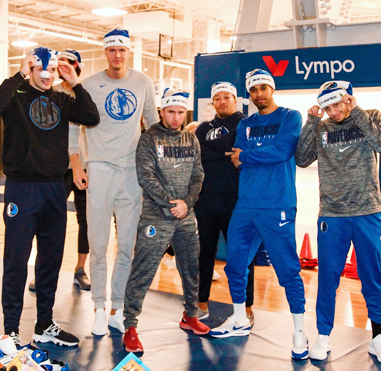 [Image: EMlOm4eX0AIV49X?format=jpg&name=large]