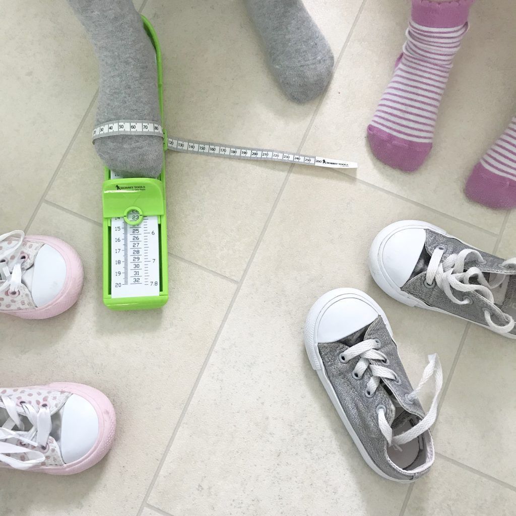 Foot Measuring at Home | buff.ly/2LNDvzw