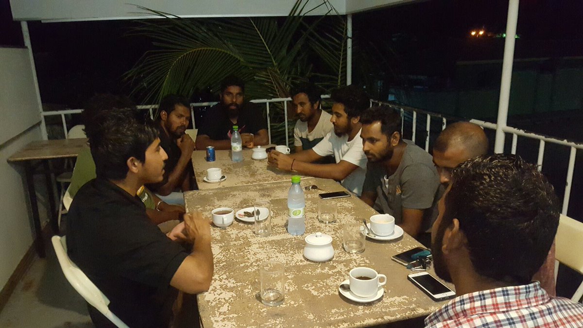3thriee's tweet photo. 11Attackers Football team ge baeh zuvaanunnaa bahdhalu kurumuge therein. 

Thiya dhevvi hiyvarun mi masakkathuga kuriah dhiyumah varah bodah ummeedh aa vejje. Varah bodah shukuriyya! 

#Vote4Ahmedshah
#Raees2020
#LaamarukazeeRaajje
#JazeeraaDhuvaafaru https://t.co/9h3nuw79Tw