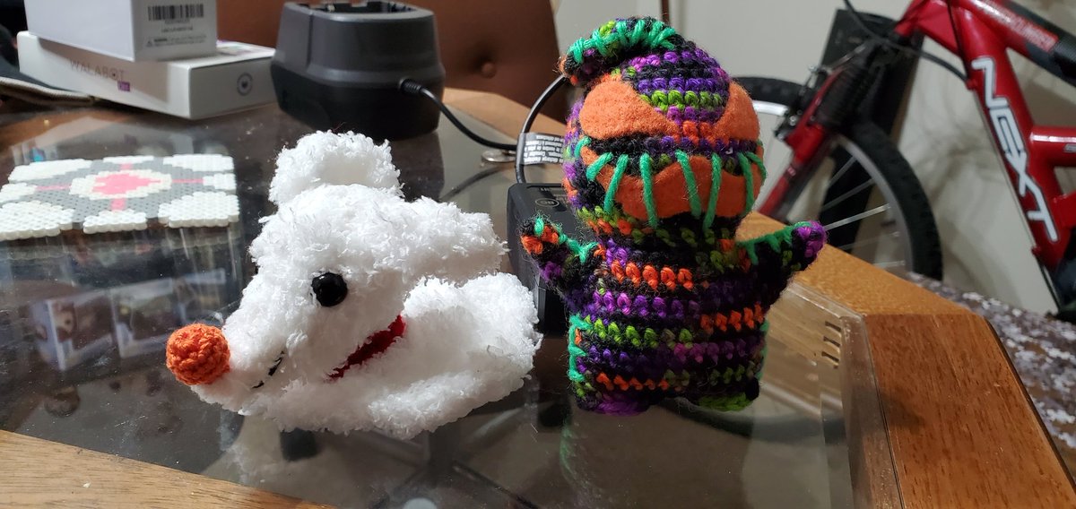 Dem_Bone's tweet image. Best thing to get in the mail today
Thank you @heatycakes !