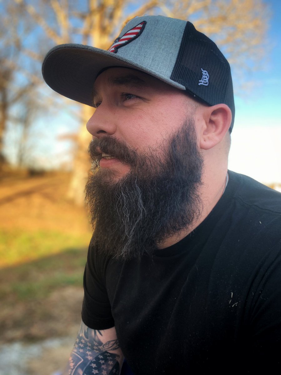 freefighters_us's tweet photo. Enjoying warm weather and my early Christmas present from @BrandedBills 🎄 #bradedbills #livebranded #MerryChristmas2019 #MerryChristmasEve #snapbacks #hatmodel https://t.co/w016heG0hI