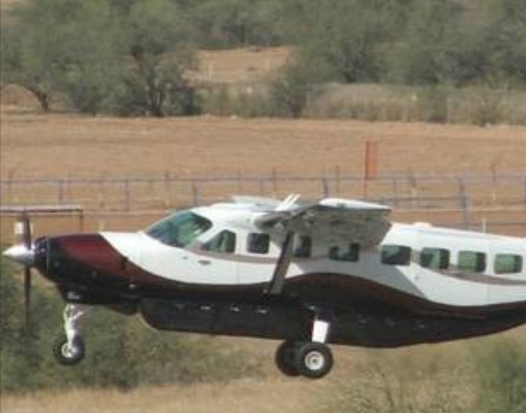 Información, de AGENCIA FEDERAL DE AERONÁUTICA CIVIL, indica que esta mañana despegó de Hermosillo Son. Una Aeronave  Cessna 208 Caraban, con destino a GUERRERO NEGRO BCS, indica la agencia se perdió contacto a 49 millas náuticas abordó viajan 2 personas <a href="/cmendozadavis/">Carlos Mendoza Davis</a> <a href="/CNPC_MX/">Coordinación Nacional de Protección Civil</a>