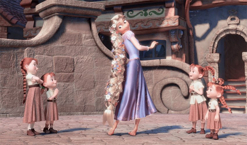 odairannies's tweet photo. eugene looking at rapunzel as though she really is his light... ah, that's history https://t.co/FuO33H5pm2