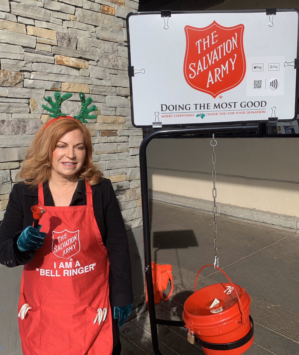 ShirleeZane's tweet photo. Ringing the bell this morning! Merry Christmas everyone! https://t.co/SNH1bLnBJU