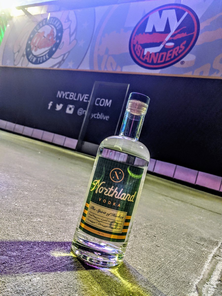 Laura_JD44's tweet photo. Hey @MarkDParrish @NikkiMarie_p , @NorthlandVodka made it all the way to the Nassau Coliseum!! #NYIslanders https://t.co/8BEorljRam