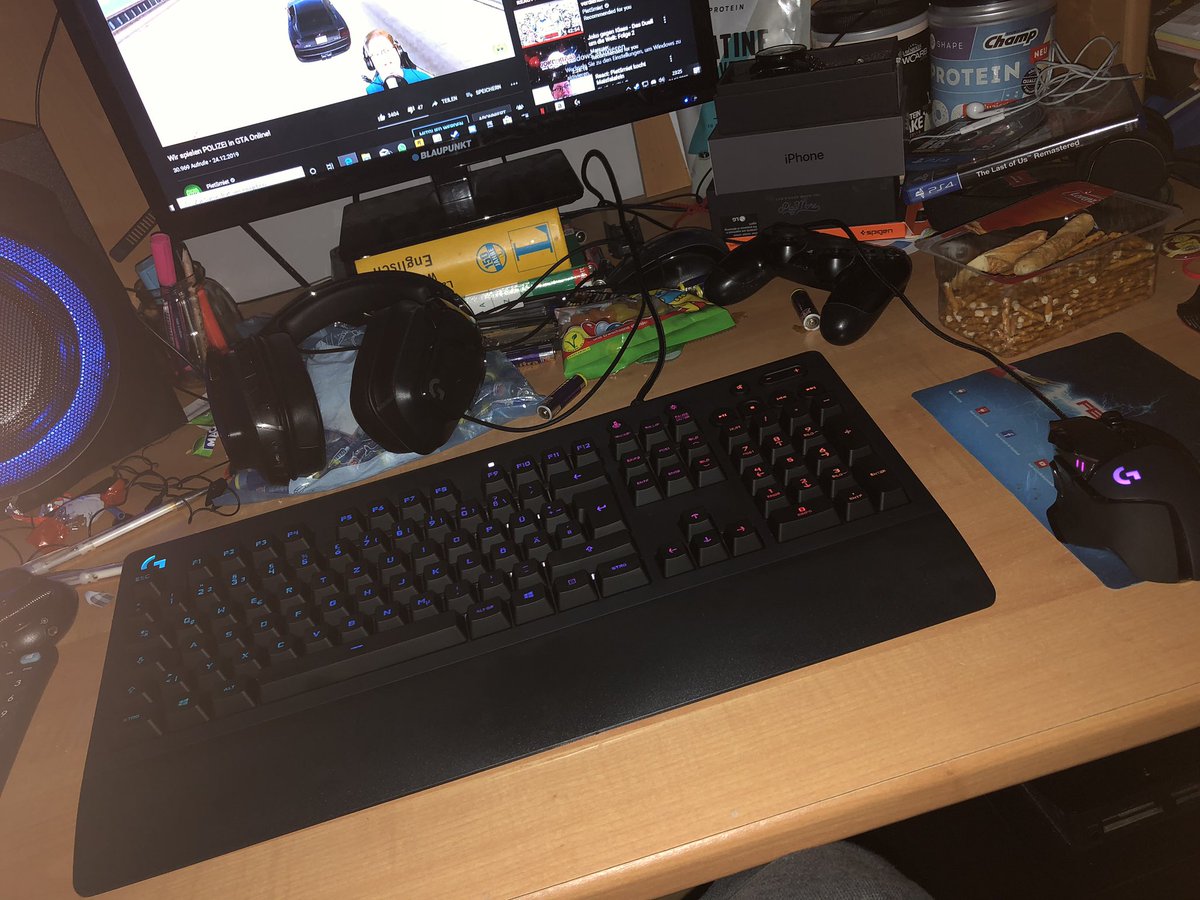 W3ST_CO4ST's tweet photo. @MontanaBlack Logitech - (Tastatur) G213 und (Maus) G502 :,,Endlich ist meine Gaming-Ausstattung vollständig“ #MeinMonte https://t.co/EwV9AWDe8R