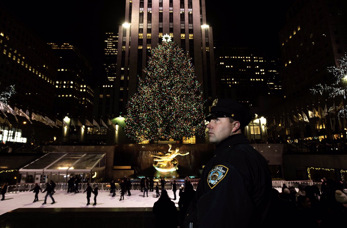 As millions of people sit down for #ChristmasEve dinner tonight, a very special group of men and women — dressed in blue — are away from their families keeping our city safe. They’re known as NY’s Finest. A well-earned name. Join me in saying thank you and Merry #Christmas.