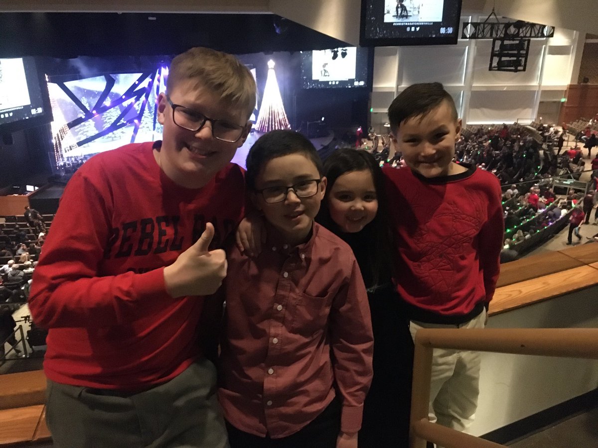 buffbelly's tweet image. #christmasatcherryhills