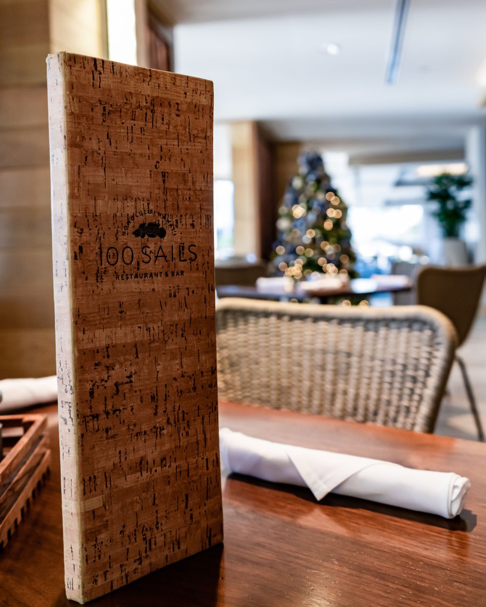 princewaikiki's tweet photo. Spending the holidays at #100sails 🎄 https://t.co/qa1Apg6yXB