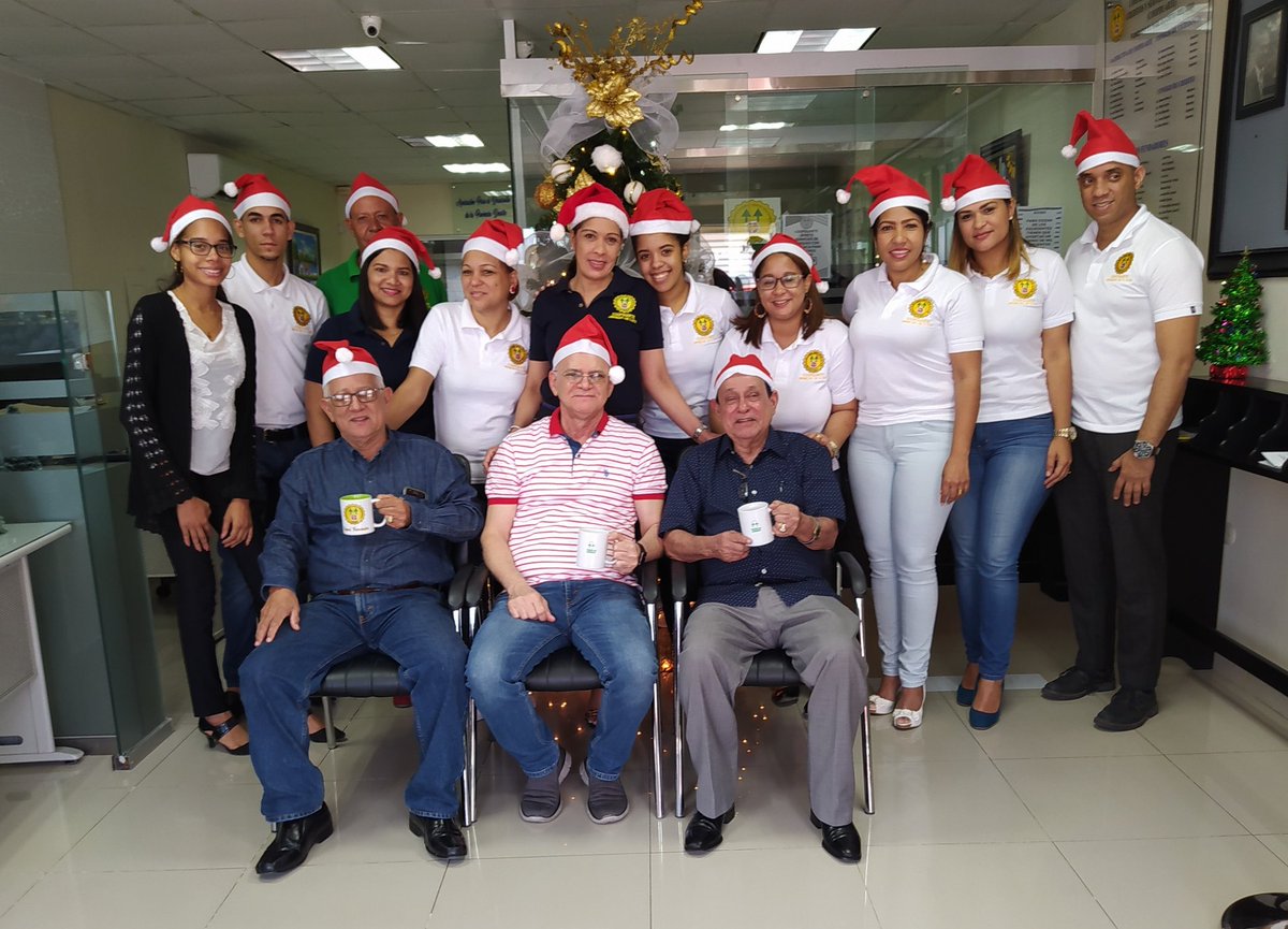 Urologodrperezg's tweet photo. Feliz Navidad les desea la #CoopDuarte 2019. https://t.co/I8MXoFnjkV