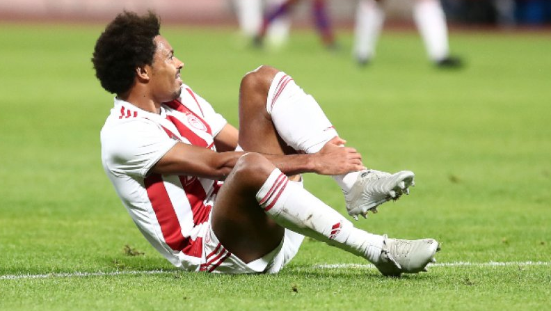 REDnews_THRYLOS's tweet photo. Ο 25χρονος Bruno του #Olympiacos τραυματίστηκε στο τελευταίο ματς της #Superleague και θα μείνει εκτός για 1.5-2 μήνες. Έχει υποστεί βαριά κάκωση στην αριστερή ποδοκνημική. https://t.co/XdbJ75wBcN