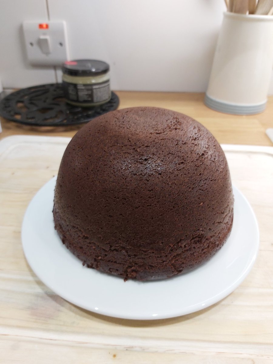 DavidNMeehan's tweet photo. All I want for Christmas is @PaulHollywood to compliment your boy on this banging festive steamed pud he just banged out 👀 https://t.co/u0Acd4LHsT