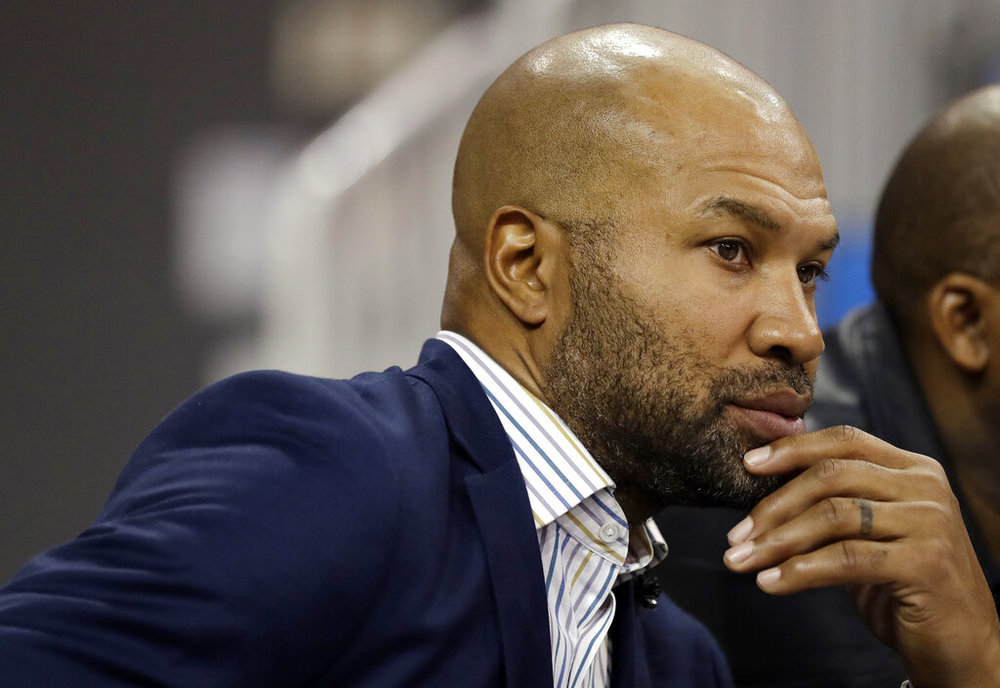 GlockRobinson's tweet photo. add this boofy ass buck @derekfisher #dfisherdarealest #radarada #omgthisniggadonedidit https://t.co/MeXW8ZlmST