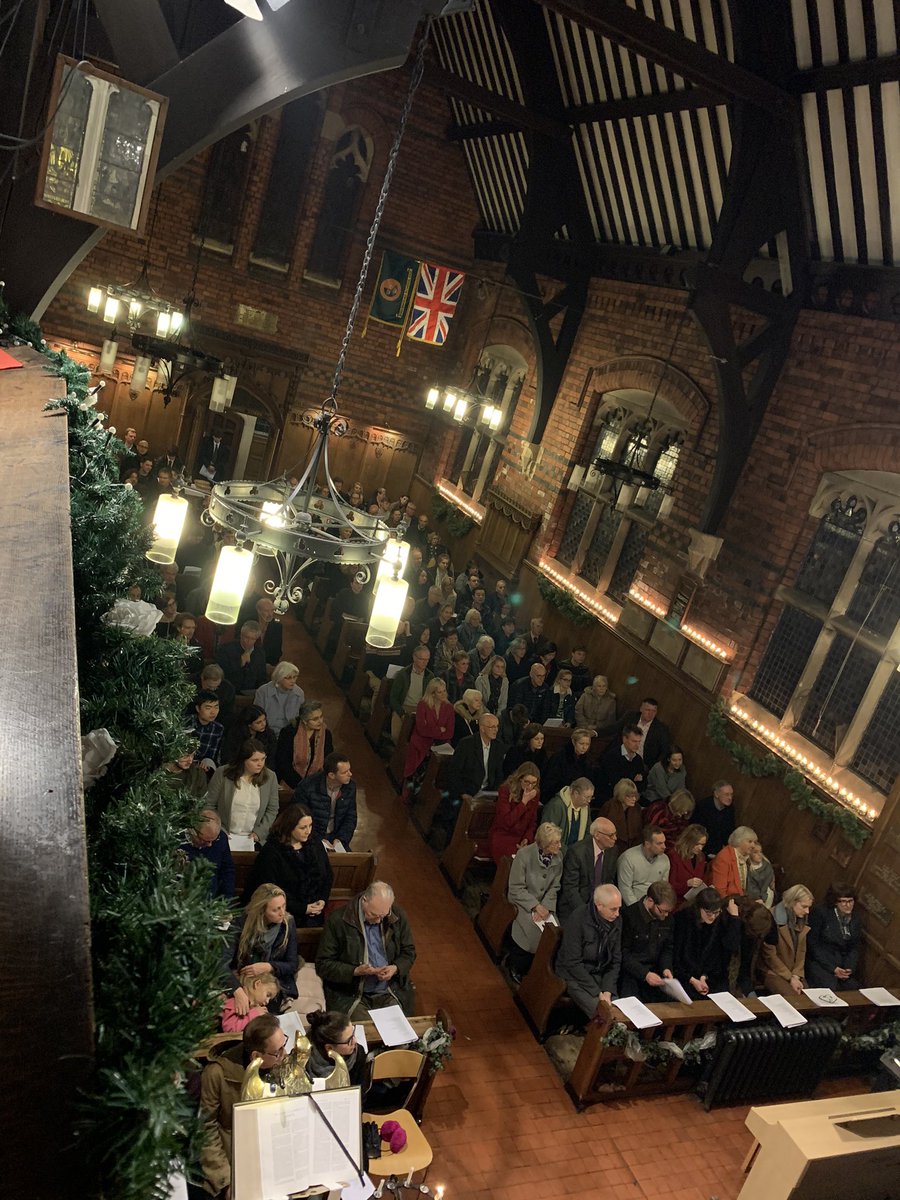 BSMusicSchool's tweet photo. Nearly halfway through our #Christmas #Eucharist and Chapel is absolutely packed! Fantastic singing from the Chapel Choir (with a few notable @OldBirkonianSoc ‘extras’), and masterful conducting from our Organ Scholar, Dionne. Can’t wait for THAT last verse! #WordOfTheFather https://t.co/QRLQJeclsA