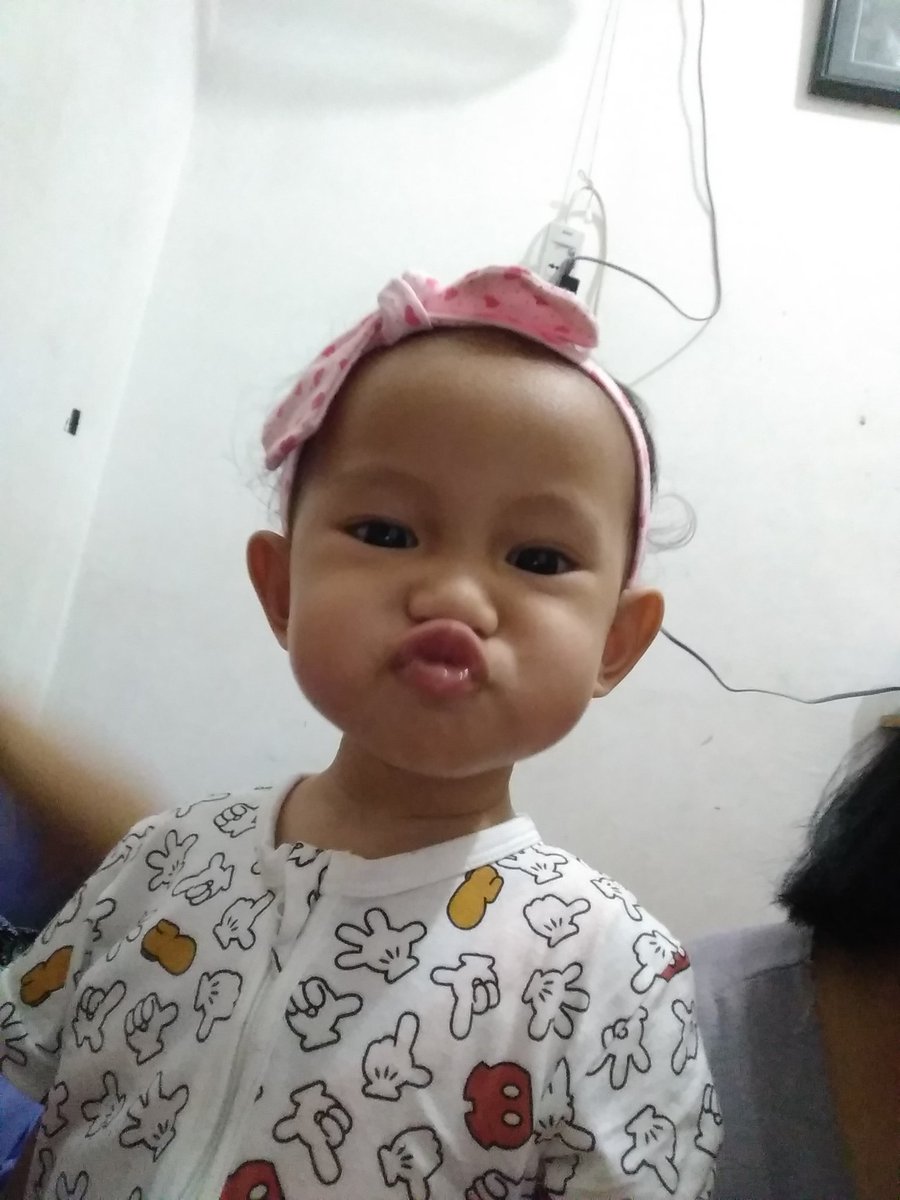 YuliLyong's tweet photo. Sekarang suka nya manyun😙😙 https://t.co/hs95fJ87VN