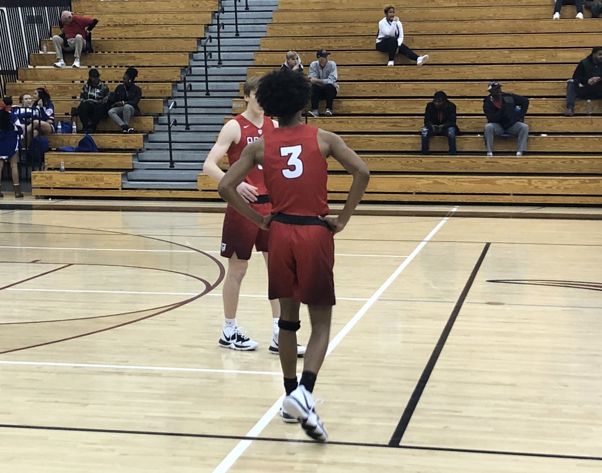 TMarkwith14's tweet photo. Lambert Holiday Classic Stock Risers

https://t.co/ZDFYWFA4fx https://t.co/r1MMQaKLdy