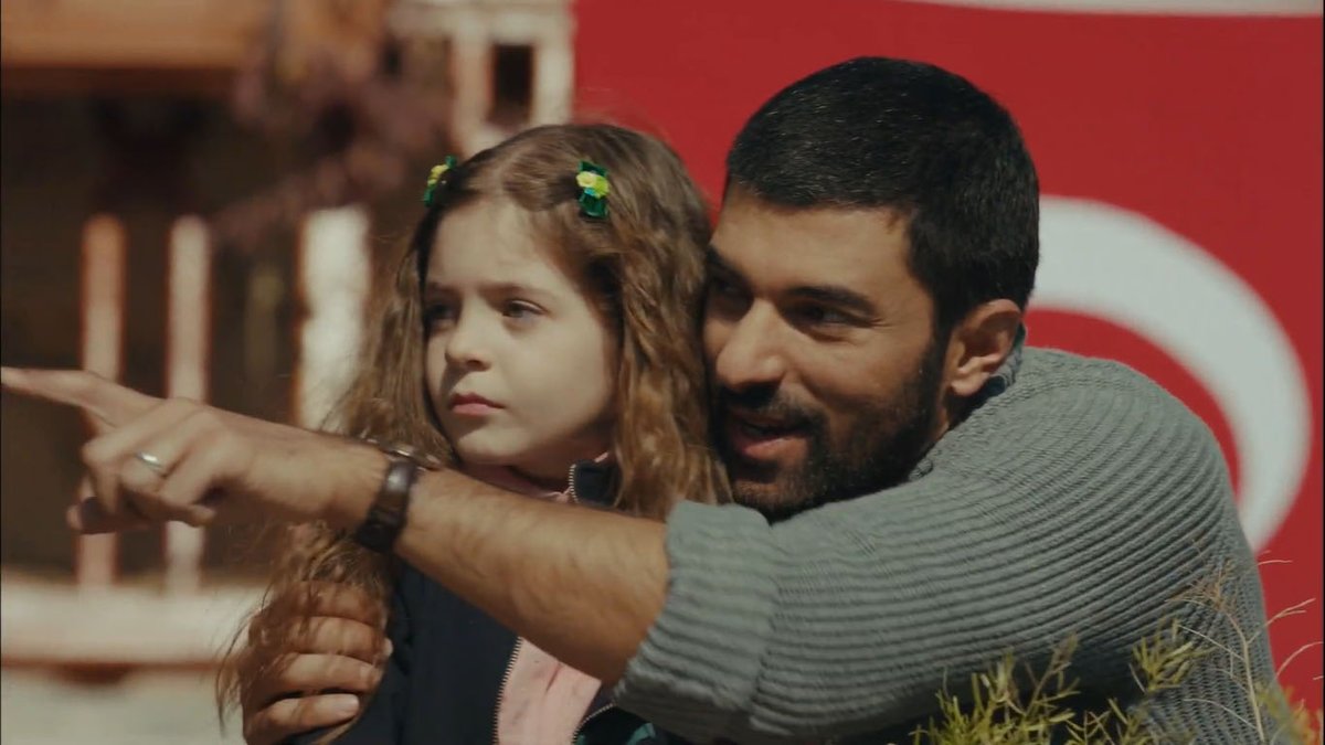 FunClanEnginBey's tweet photo. Isn't she lovely? 🤩
Isn't she wonderful?😙
But isn't she lovely?🤗
Made from love? 🤔
#EnginAkyürek #SefirinKızı #BerenGençalp #TheAmbassadorsDaugther #SancarEfe https://t.co/AichQRZeJr