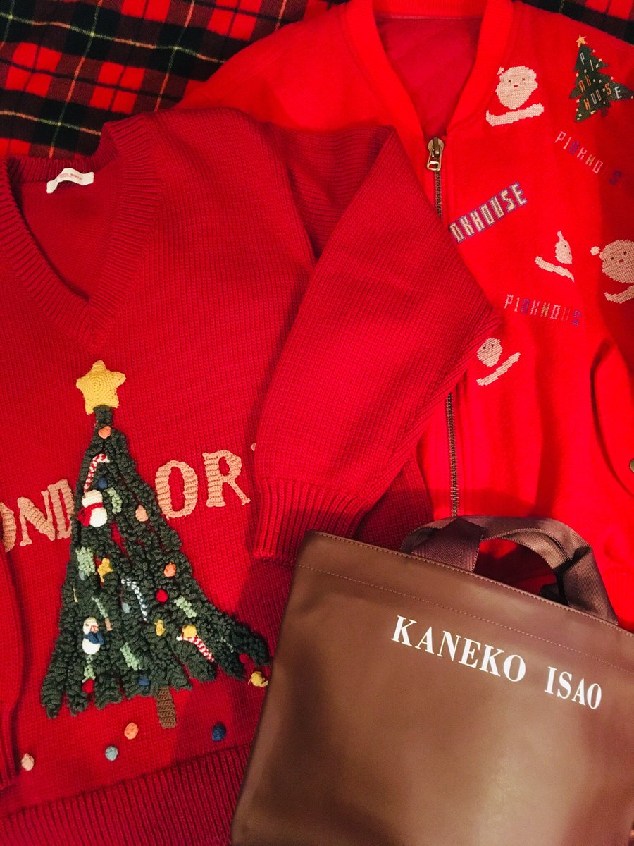 Mackn On Twitter メリークリスマス 今日明日とthe Alfeeのコンサート クリスマス をまたぐからお洋服を全取っ替えする必要があり 荷物はもはや旅行レベル 今日はクリスマススペシャルでアカしばり ワンダフルワールド1995年 のツリーニットにピンクハウス1987年の