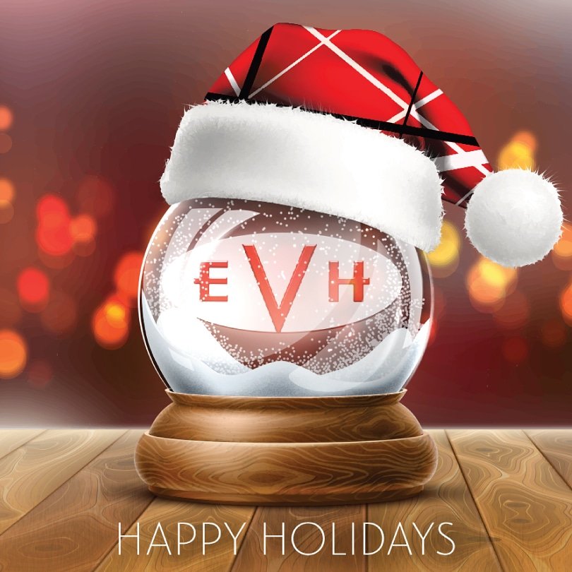 Happy Holidays!! 
#holidays #holidayseason #HappyHolidays #MerryChristmasEve #MerryChristmas2019 #music #guitar #love #family