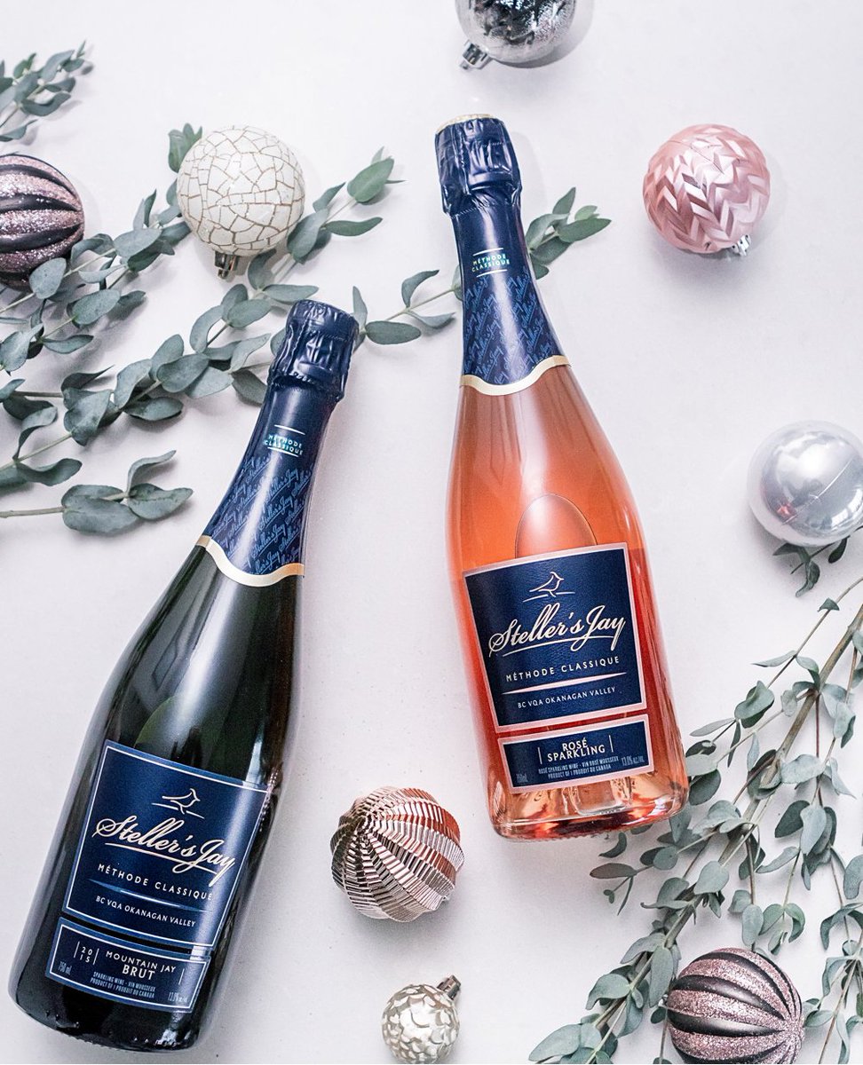 There's always something magical about Christmas Eve. Make it even more memorable with some #BCBubbly! 🎄