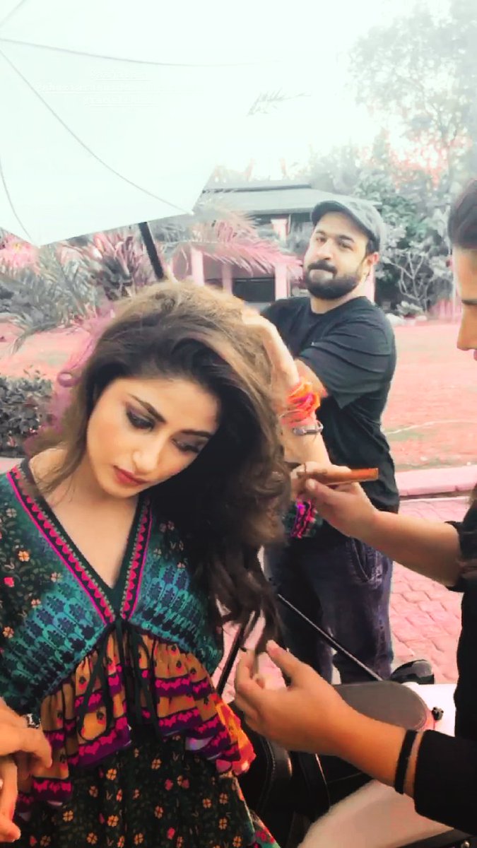 <a href="/Iamsajalali/">Sajal Ali</a> being what is she perfect at 😌🙈🔥😍 just saying this again..  i love you 😌
#SajalAly #SajaAli