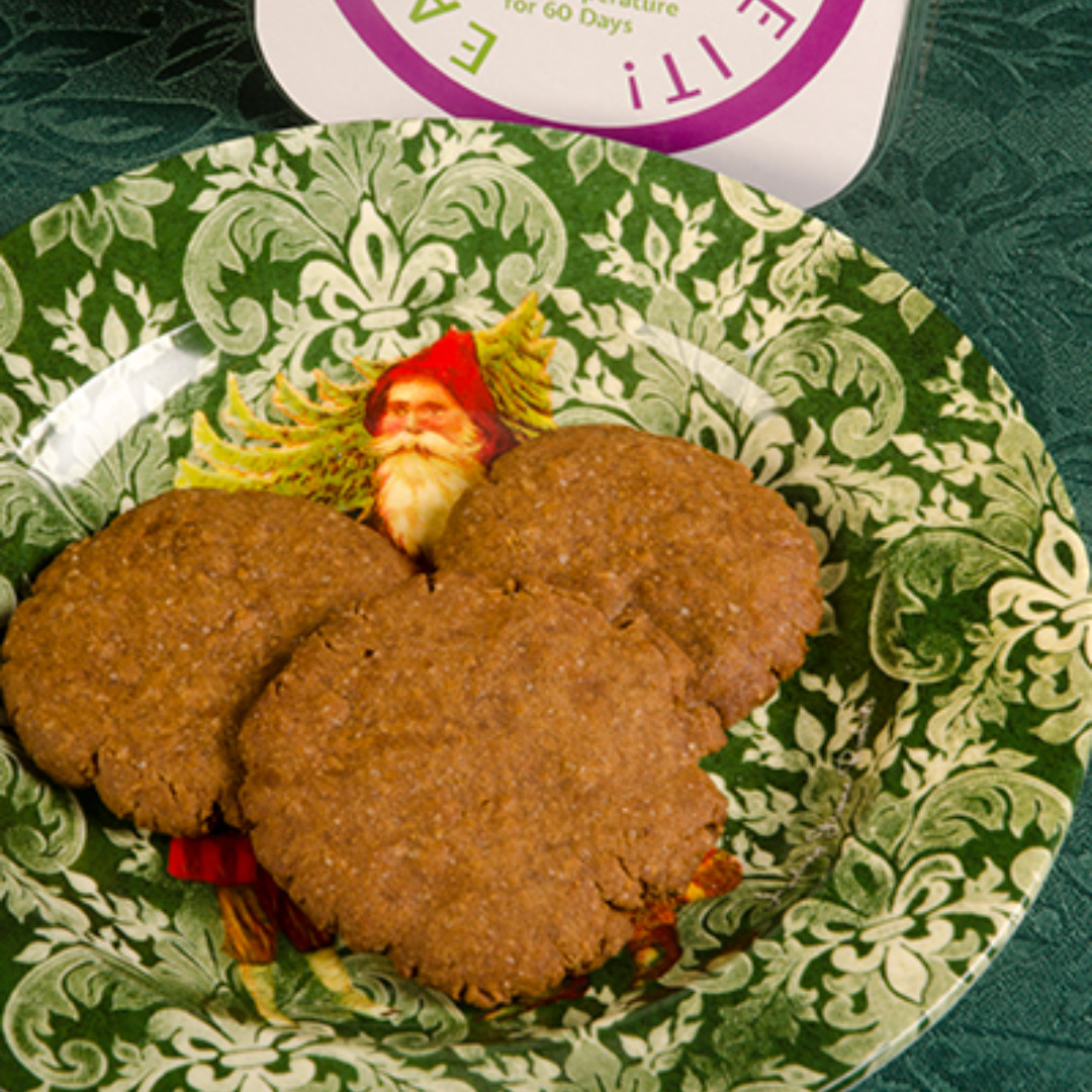 Tonight's the night! Cookies are ready, stockings are hung, presents are (mostly) wrapped. Who's going to get no sleep tonight? Something about Christmas Eve... even as an adult it's hard to sleep. 

#christmaseve #cookiesforsanta #santaclausiscoming #notacreaturewasstirring