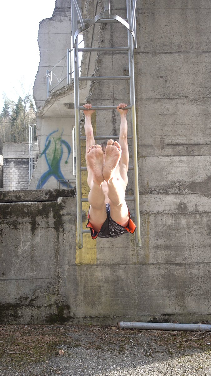 fighteraiden's tweet image. Training my abs.