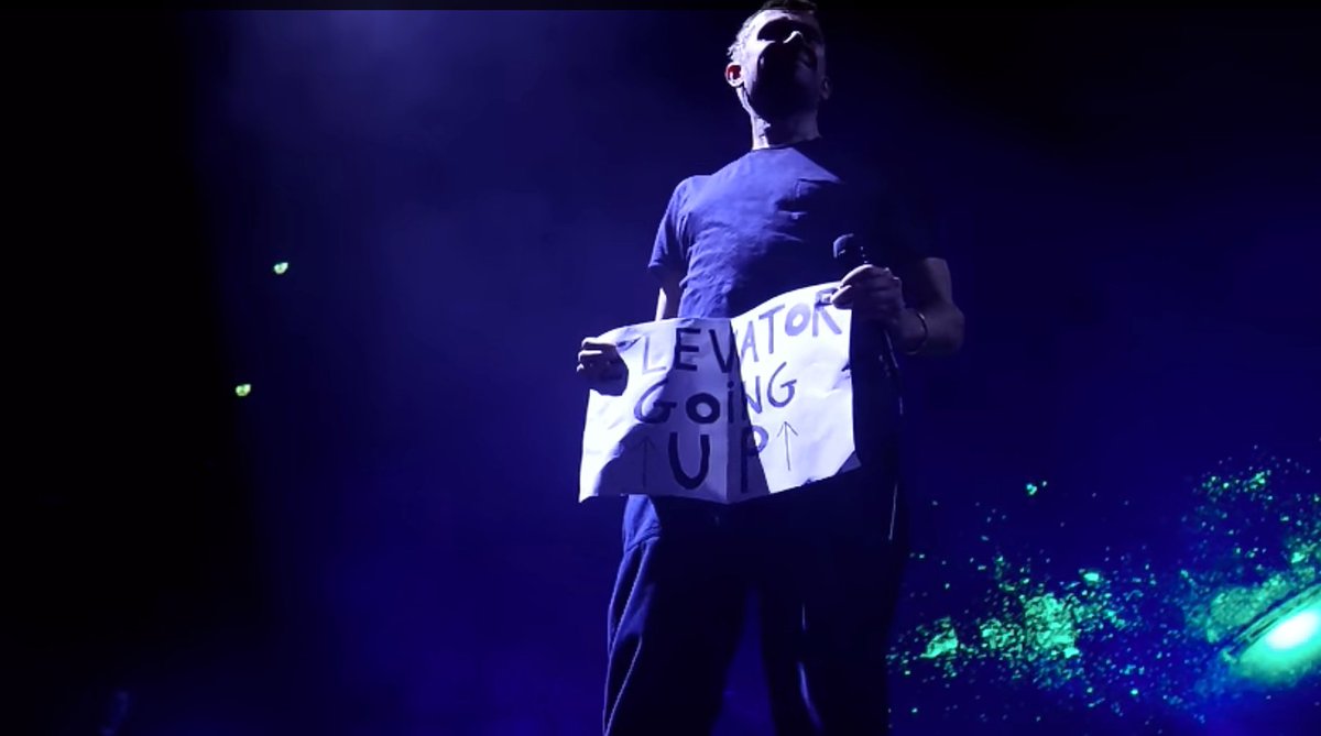 ManonellesRibes's tweet photo. After 2 consecutive masses, a hell lota baby Jesus praising n praying I finally get to see Reject False Icons
Thank you @gorillaz and Denholm Hewlett for making my Christmas
Guess I gotta get the deepest Gorillaz lyrics tattooed onto my arm,given my shitty habits
#ElevatorGoingUp https://t.co/4SdaNKRMsy