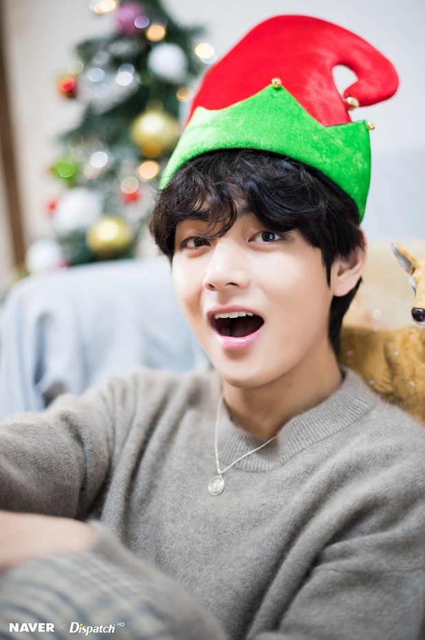 BTS_ARMY's tweet photo. [NAVERxDISPATCH] #BTS #방탄소년단 @BTS_twt #V https://t.co/6fg3AIRK1Z