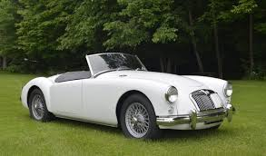 Mel_Ankoly's tweet photo. Five years after Liz Warren's father had a heart attack, she was driving a 1958 MG roadster when she turned 16.
#RaggedEdge
https://t.co/MfQK26H4fn https://t.co/T7Dg2Cjplw