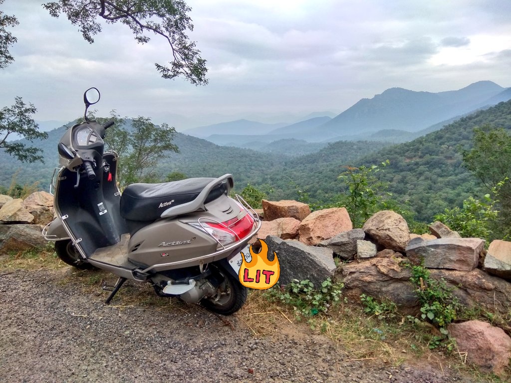 SureshaSL_81's tweet photo. Karnataka - TN border...@hondaindia @Honda @KarnatakaWorld https://t.co/o5FyIXqSI0