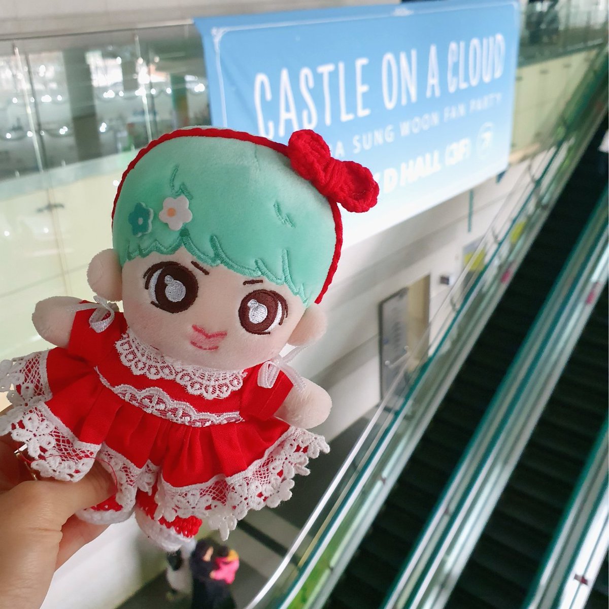 코엑스 도차아악❤💜💙💚💛🧡

#CASTLE_ON_A_CLOUD #포동셍 #민콩이