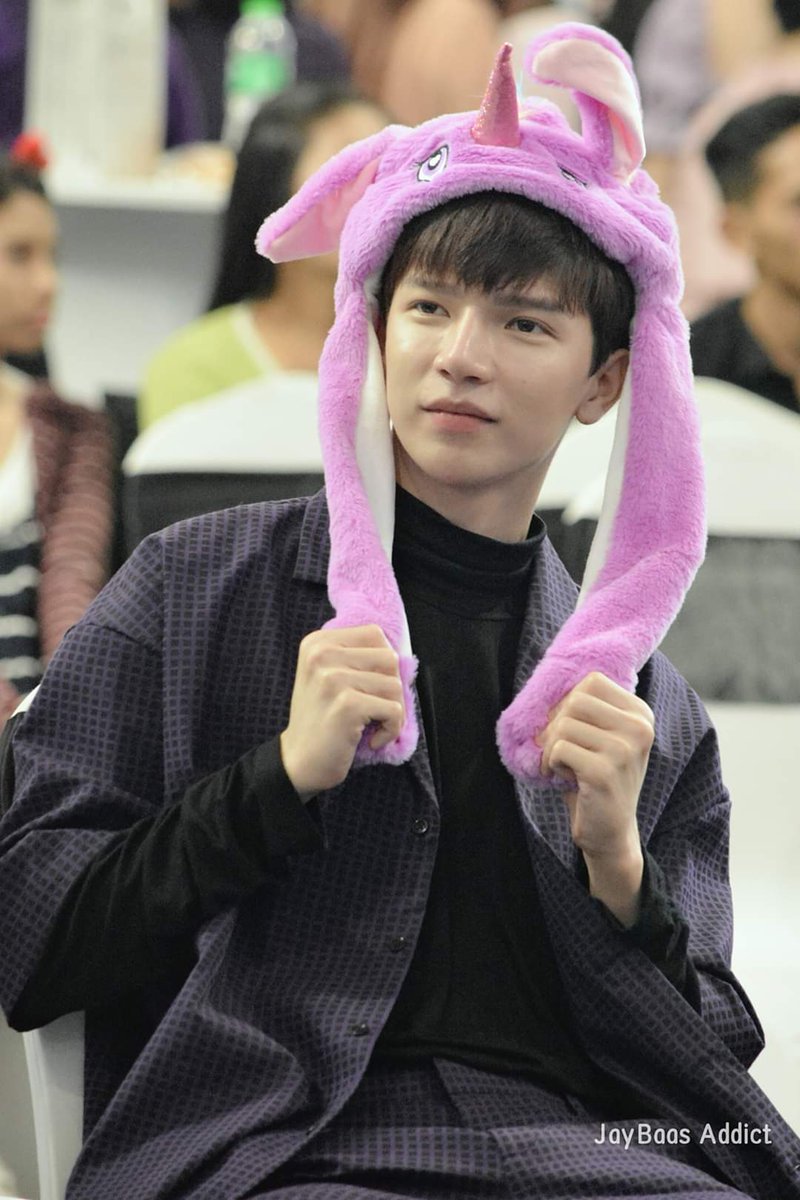 jaysdiary_97's tweet photo. [241219] JB @ VT Cosmetics Event 
you're my favorite unicorn 🦄💜

📸 jaybaas_addict
#jaybaas #jay #aungphyephyo 
#nines #jaysdiary #JB #เจย์ https://t.co/8IsMlRLsSc