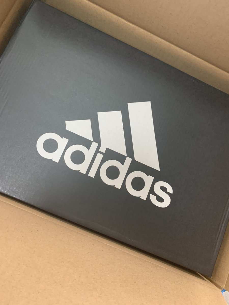 SMulan_Fa's tweet photo. @adidasoriginals @adidas @Ninja #supportliuyifei #supportadidas https://t.co/128KNas8D7