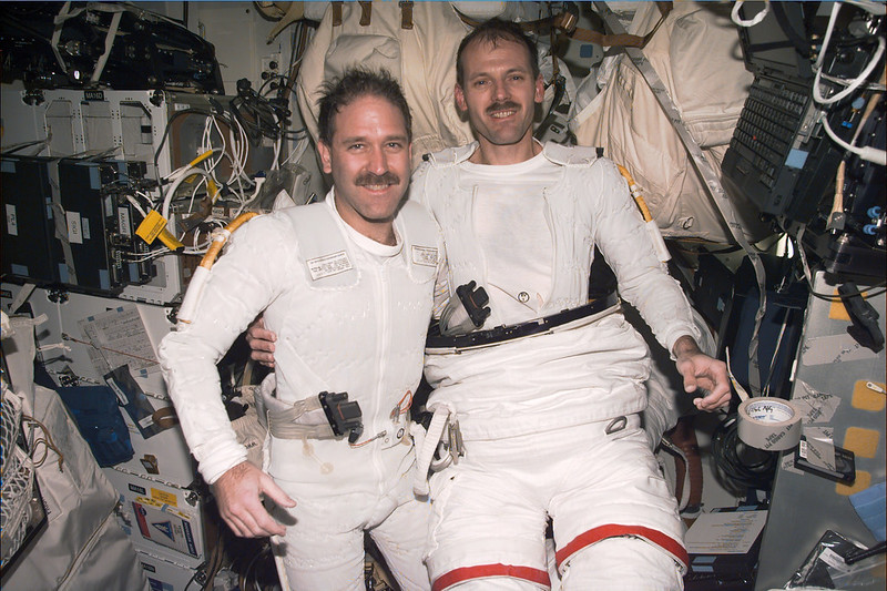 NASAHubble's tweet photo. #Now in 1999, the last spacewalk of Hubble's third servicing mission comes to an end after 8 hours and 8 minutes, making it the fourth longest spacewalk in history (at the time). #SM3A https://t.co/OapyfZjbvh