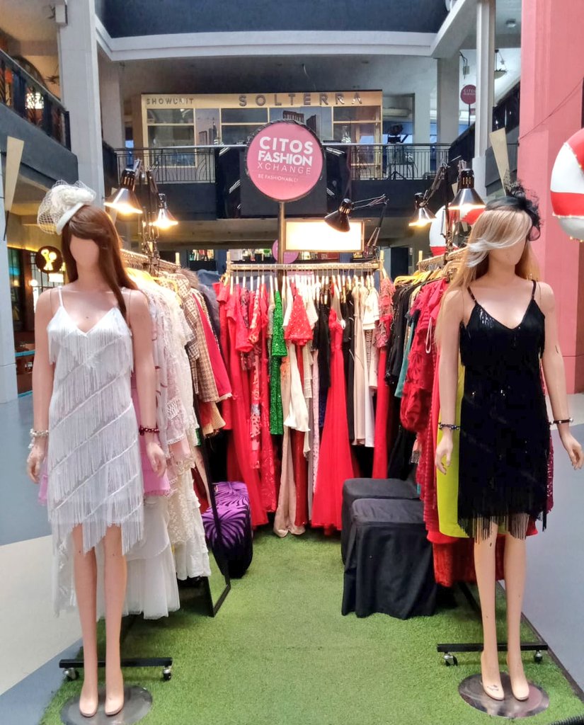 estiloina's tweet photo. Happy Christmas and Happy New Years untuk Sahabat @estiloina Yang merayakan π²π²
Untuk kamu kamu yang gak tau nih mau hangout kemana?
Yuukk.. cuuss π
@citosjakarta nyok..
banyak @collection_estilo
yang baru-baru lhoo. . . Ho Ho Ho πΊ
#newcollection #estilocollection https://t.co/Tudllvjeot