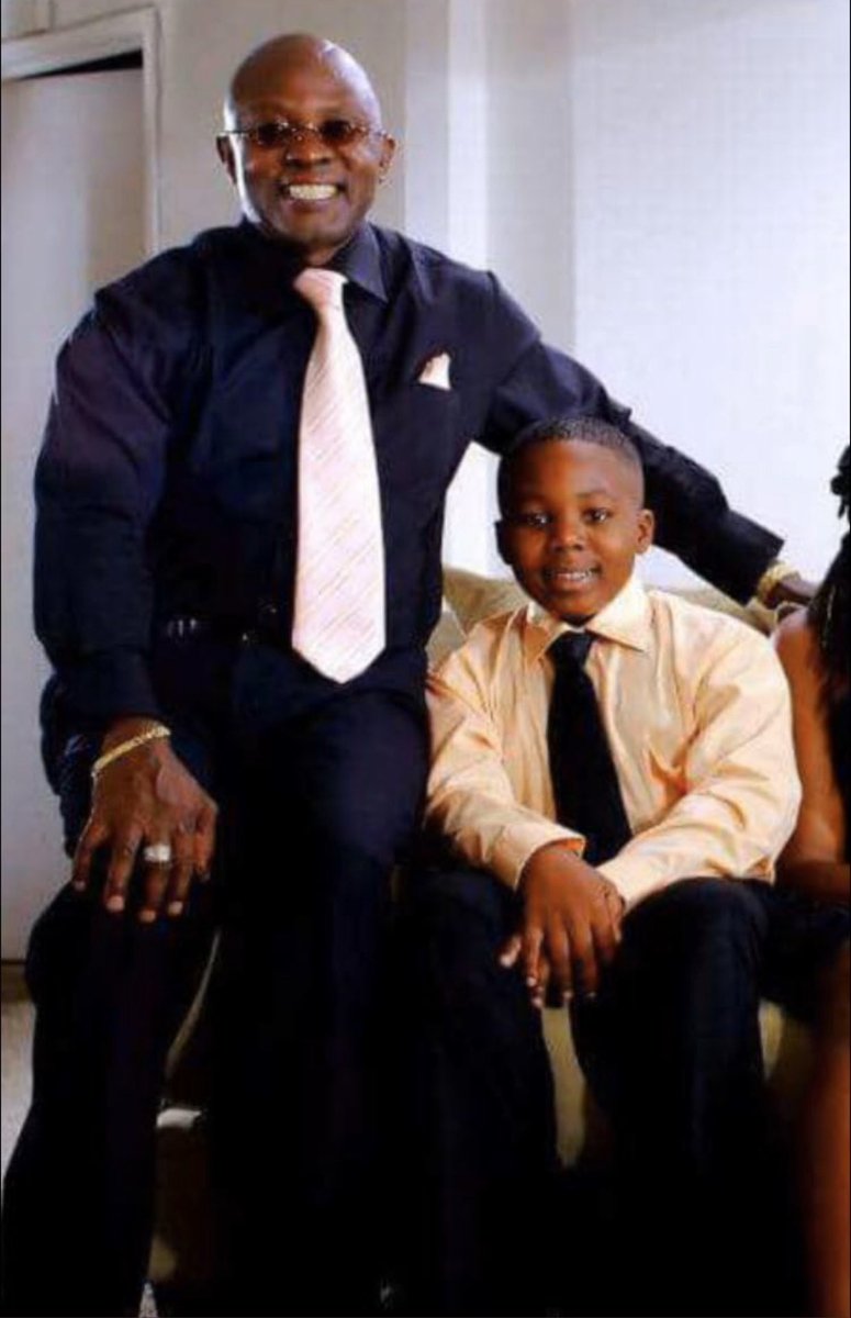 NTAGU_'s tweet photo. Today marks 4 years since my Dad died. Christmas hasn’t been a thing since then and I pray God gives me the strength to be strong and get through these times I love you and I miss you keep watching over me everything I do is for you 🤍
👼🏾July 17 1965 ~ December 25th 2015🕊 https://t.co/vBVIB7nqr7