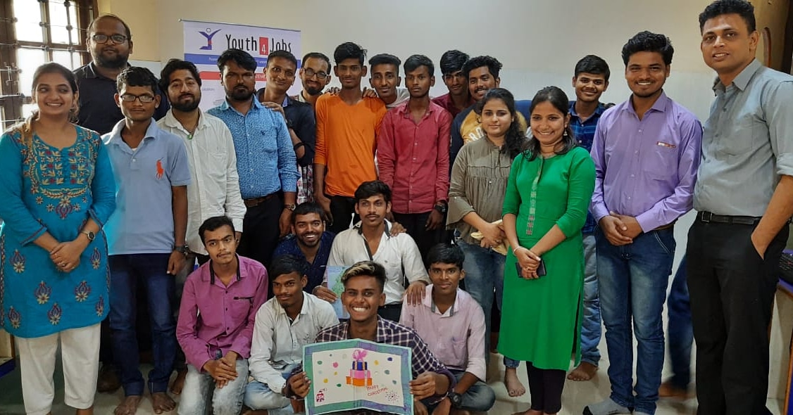 On 24th December 2019 
Meeting like-minded people sharing vision for people with special needs.
 Thank you Youth 4 Jobs for having us.
#swaradhar #youth4jobs #streetartists #streetmusicians #jobsOpportunities