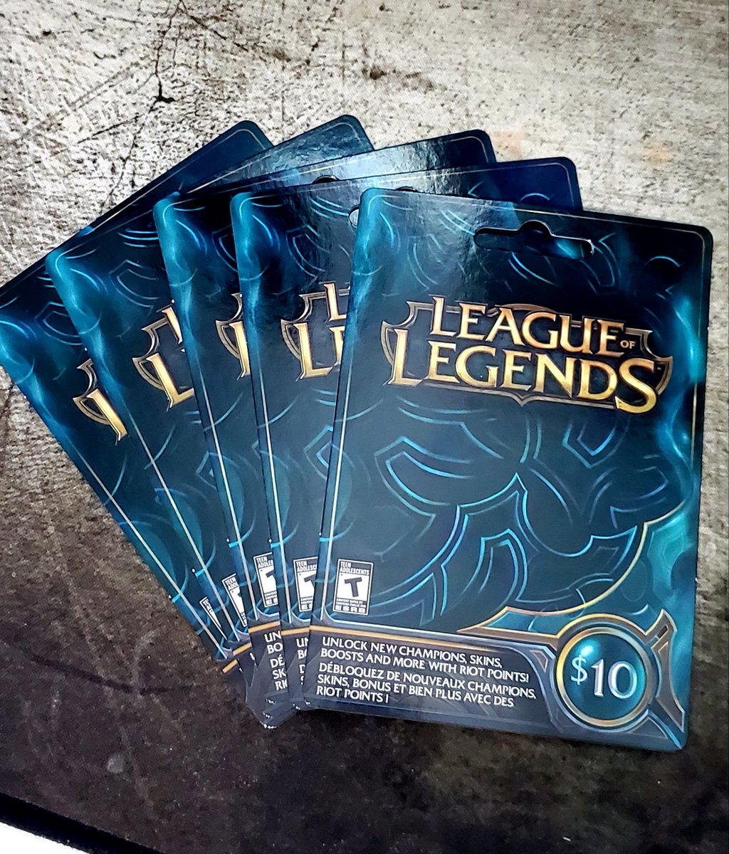 AkumaEsports's tweet image. Hey Akuma family! Happy holidays and Merry Christmas from us at Akuma Esports. To celebrate the holidays we're running an RP giveaway of FIVE 10 DOLLAR RP GIFT CARDS! Follow the rules in the Gleam link! :D

gleam.io/zLoYy/akuma-es…