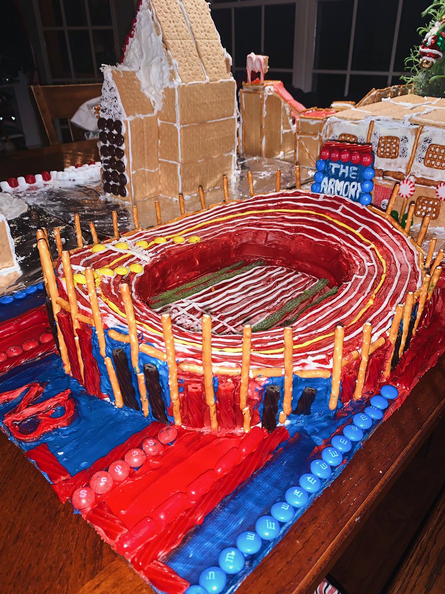 Made the <a href="/ArmoryNYC/">The Armory</a> track as my gingerbread house this year! Complete with the bank🏃‍♀️ <a href="/milesplit/">MileSplit US</a> @RunnerSpace_com <a href="/njmilesplit/">MileSplit New Jersey</a> <a href="/FloTrack/">FloTrack</a>