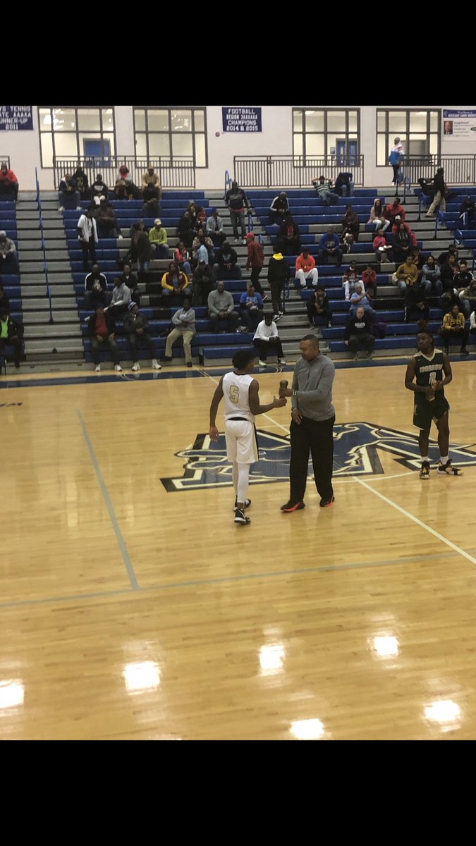 PlColeman329's tweet photo. Congrats to FCHS Tigers!👏🏽👏🏽 Shout out ⁦@JeKobeColeman⁩ for making All Tournament Team at the Peach State Classic. Keep Grinding son! ❤️ #GodGoalsGrind #AnotherHighlight #TigerPride 🖤💛⁦@FayetteBball⁩ ⁦@RecruitGeorgia⁩ ⁦@EYASports⁩ ⁦ https://t.co/wclisd86Fs