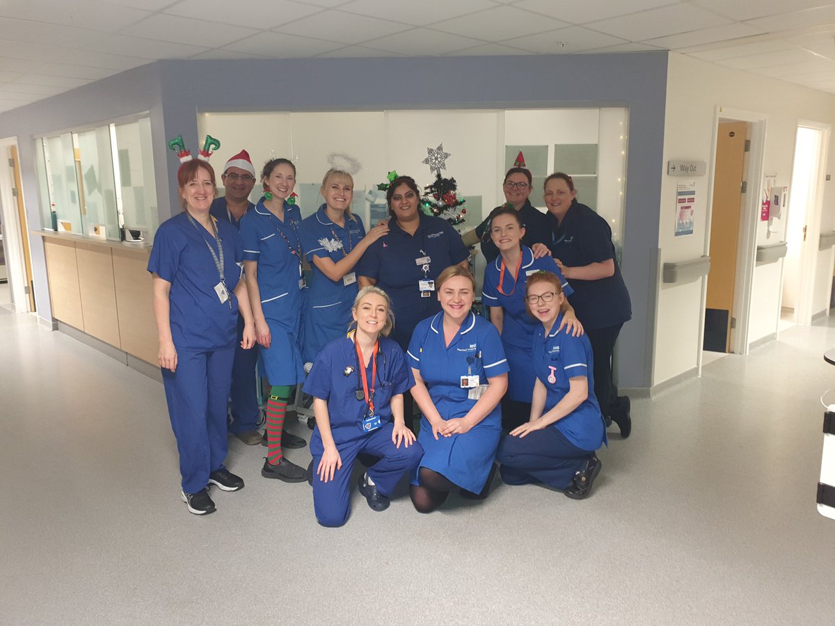 MFT_SaintMarys's tweet photo. Happy Christmas from the daytime team on Delivery Unit at Oxford Road Campus! https://t.co/Bdt8xLbIZp