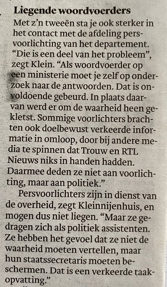 gripje's tweet image. Stevige kritiek ⁦onderzoeksjournalist @trouw op persvoorlichters in #toeslagenaffaire. Benieuwd naar reactie en of dit tot debat onder Haagse persvoorlichters leidt. Persvoorlichter is m.i. niet alleen verlengstuk organisatie maar ook van journalist 😀