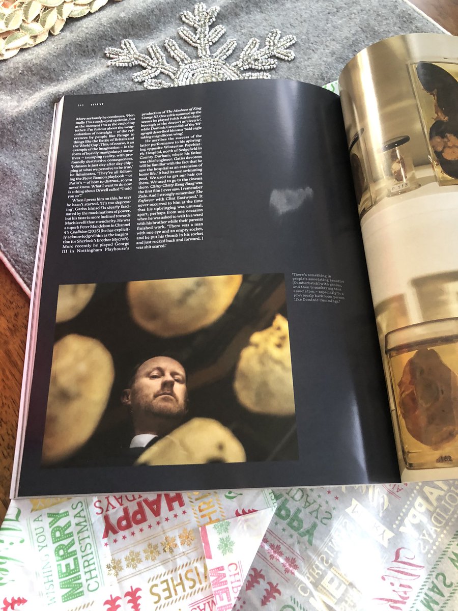 Merry Christmas everyone and yes YES YES it was Avaunt Magazine with <a href="/Markgatiss/">Mark Gatiss 💙</a> feature and interview..  now reading it .😍🤩 Christmas made ❤️❤️