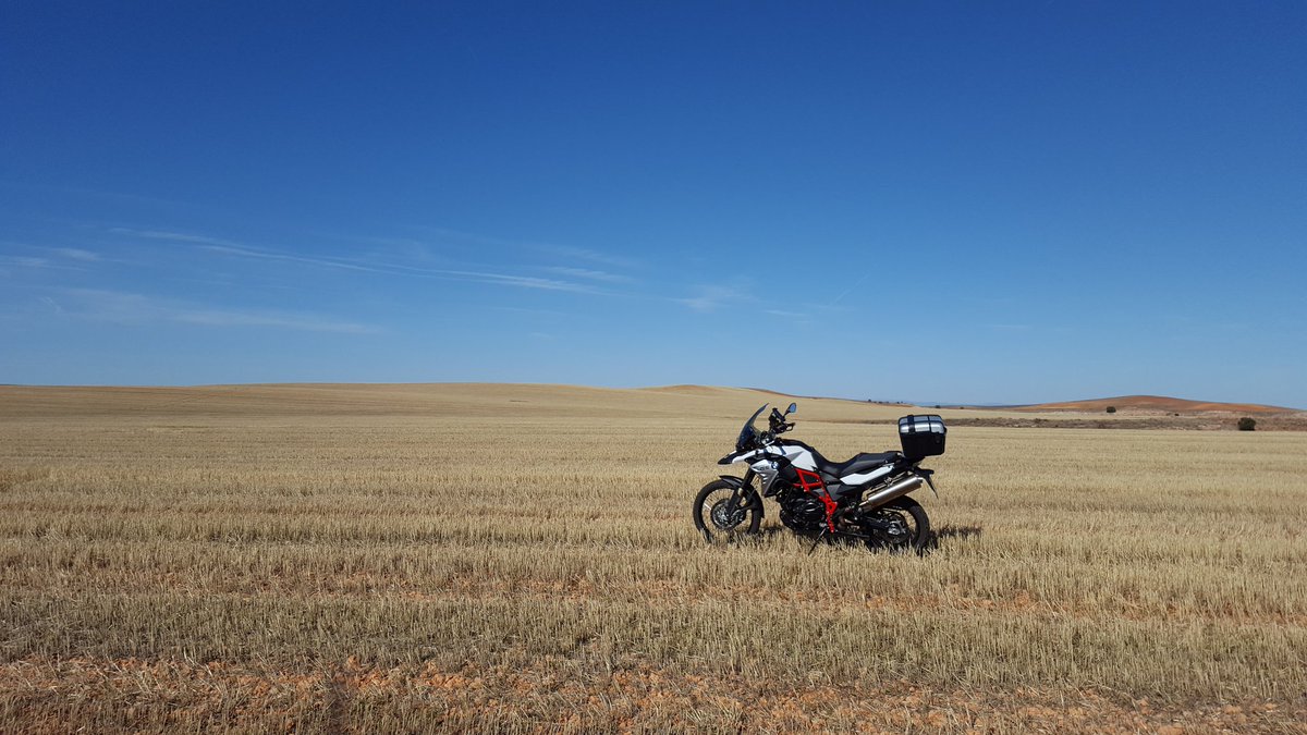 Riding alone... again.
😆
#KeepCalmAndRideOn #photoshop #SpainIsDifferent #bmwmotorrad #f800gs #gs #makelifearide #1in1million #Ilovemotorcycles #IloveRide #twowheels #dualsports #mototravellers #travel #moto #megustanlasmotos #dosruedas #deruta #viajar #estaes_espania #spain