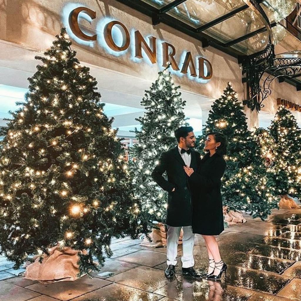 ConradLondonSJ's tweet photo. Have yourself a Merry Little Christmas π
Happy Holidays from all the team at Conrad London St. James β¨
π· #whereisdavide https://t.co/SZzd6ptmyb