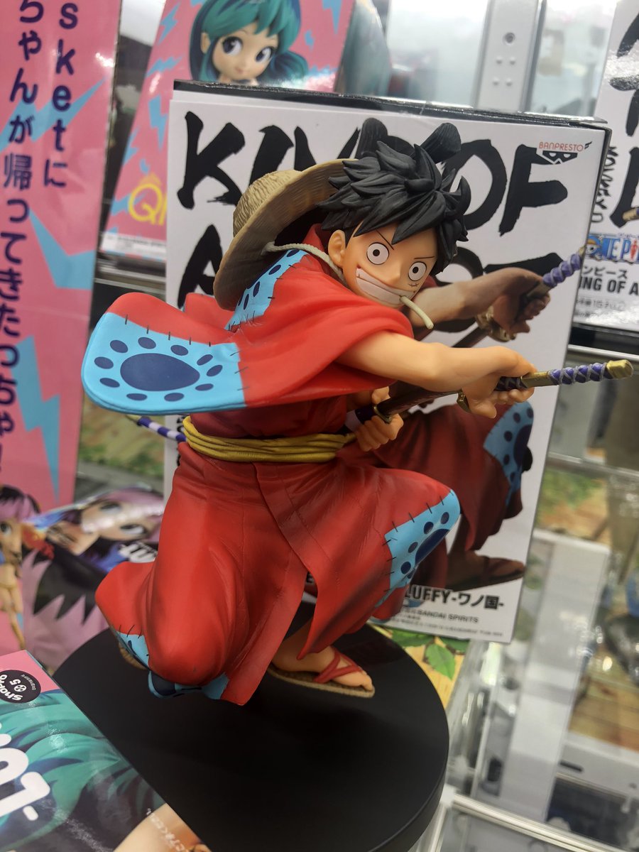 マンガ倉庫日向店アミューズ ワンピース King Of Artist The Monkey D Luffy ワノ国 入荷しましたー 片膝付いてるのかと思ったら 浮いてるのね ワンピース キングオブアーティスト ルフィ ワノ国 ワンピースワノ国編 ワンピースフィギュアを