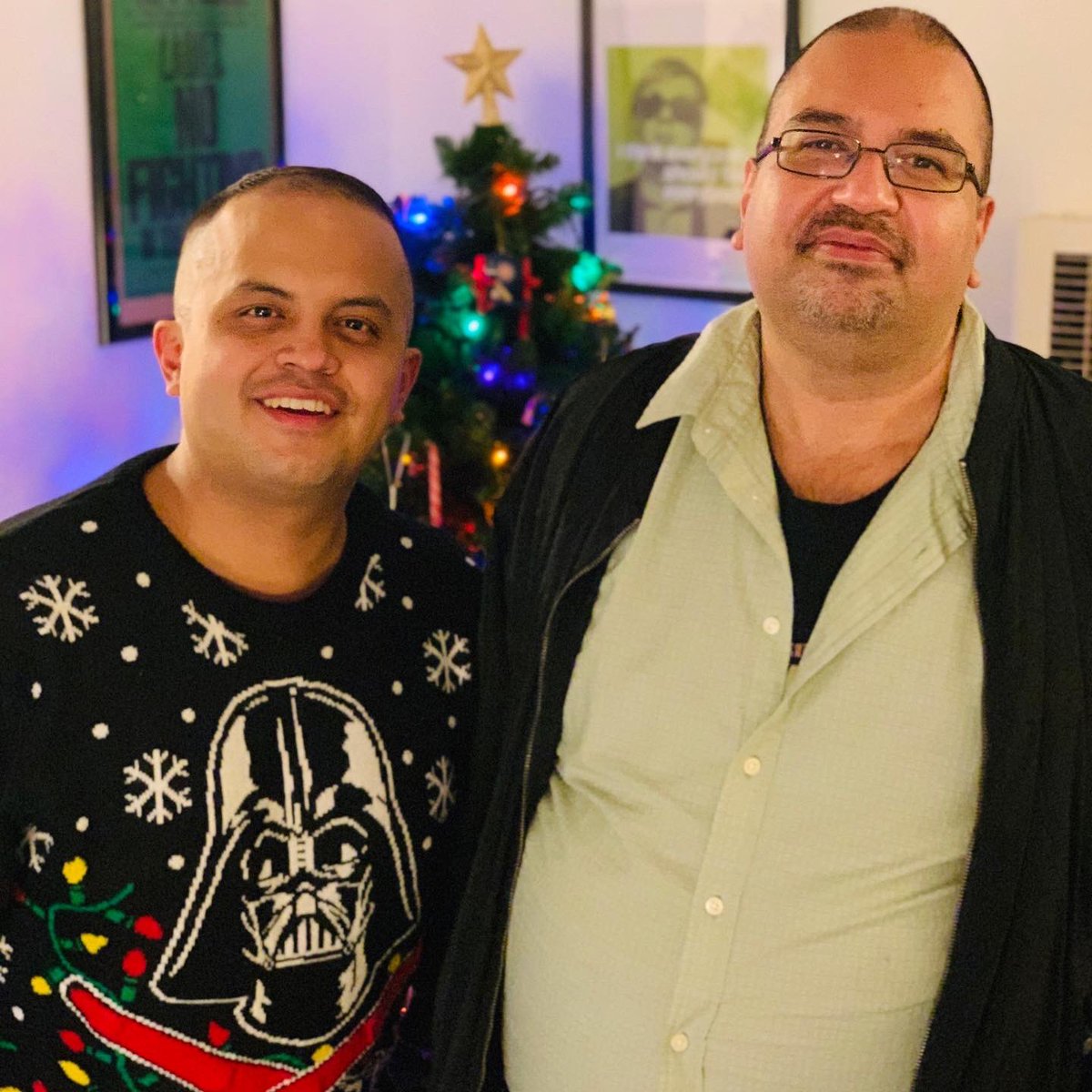 nelsoncarvajal's tweet photo. Christmas party at the crib. #ChicagoInLA
...
#christmastimeinhollywood #uglysweater #hollywood π
πΎπ https://t.co/UmImkgJQa6