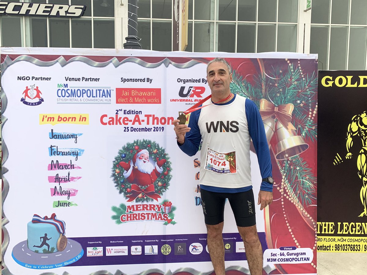 adilnargolwala's tweet photo. Celebrating #Christmas with a 10k at the #Cakeathon run #runners just need an excuse to run even the winter chill doesn’t hold them back #fitness #FitnessMotivation #triathlete #HappyChristmas #winter #wintermorning #WednesdayVibes #MerryChrismas @Bhagwan04943266 #wnssports https://t.co/RfeHUfyR8H